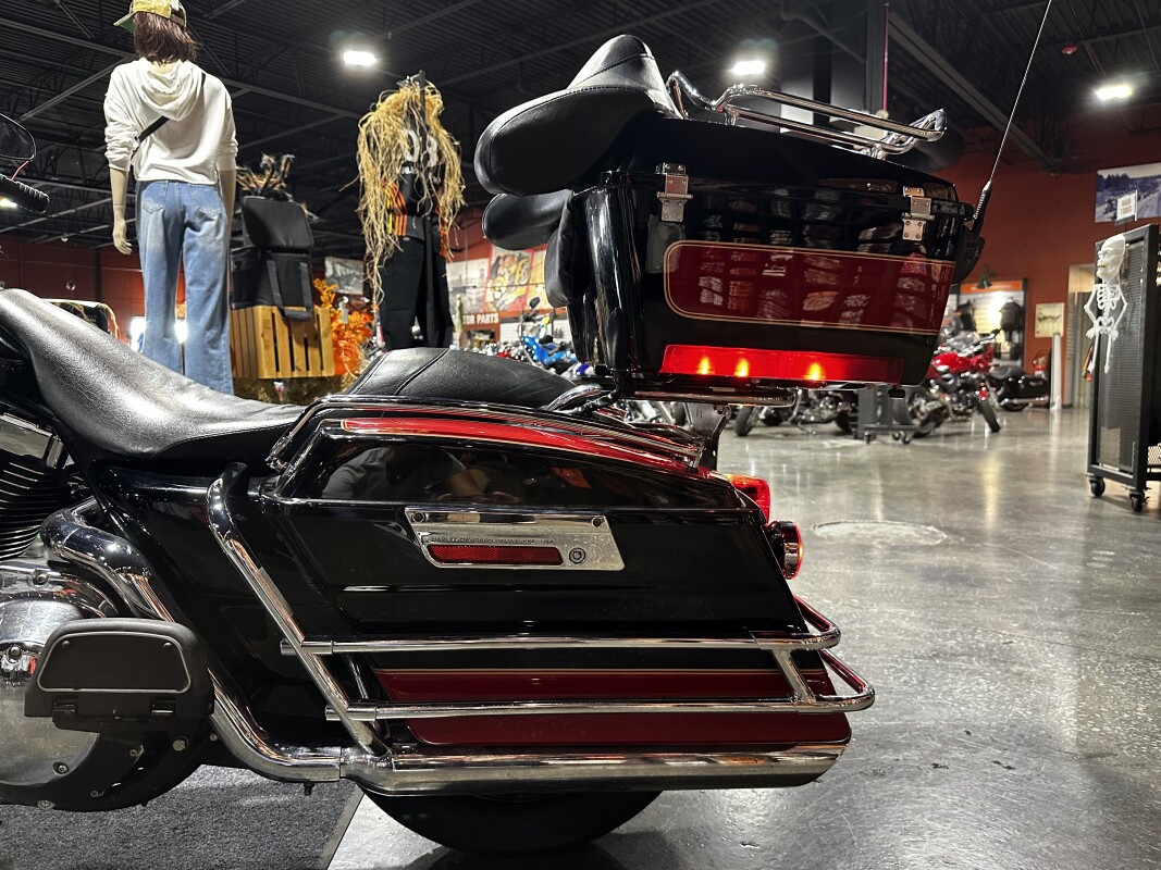 Harley-Davidson Electra Glide Classic 2005 FLHTCI RED/BLK - Photo 9
