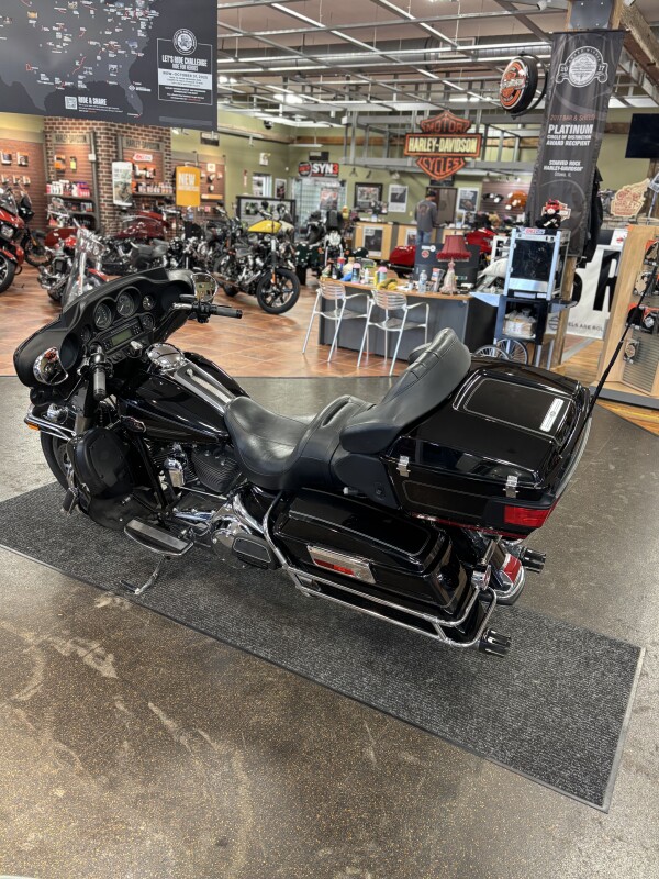 Harley-Davidson Electra Glide Ultra Classic 2008 FLHTCU BLACK - Photo 3