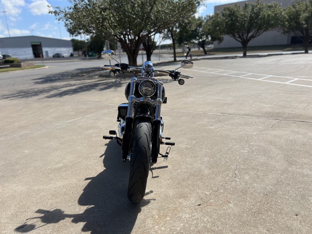 2025 Harley-Davidson Breakout Vivid Black - Photo 3