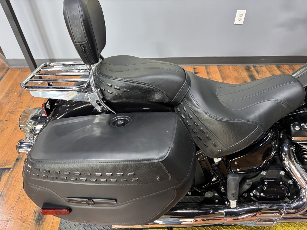 2021 Harley-Davidson Heritage Classic 114 BLACK JACK METALLIC W/PINST - Photo 6