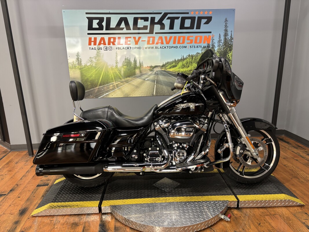 2019 Harley-Davidson Street Glide BLACK