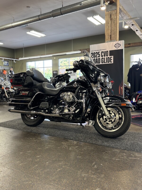 Harley-Davidson Electra Glide Ultra Classic 2008 FLHTCU BLACK