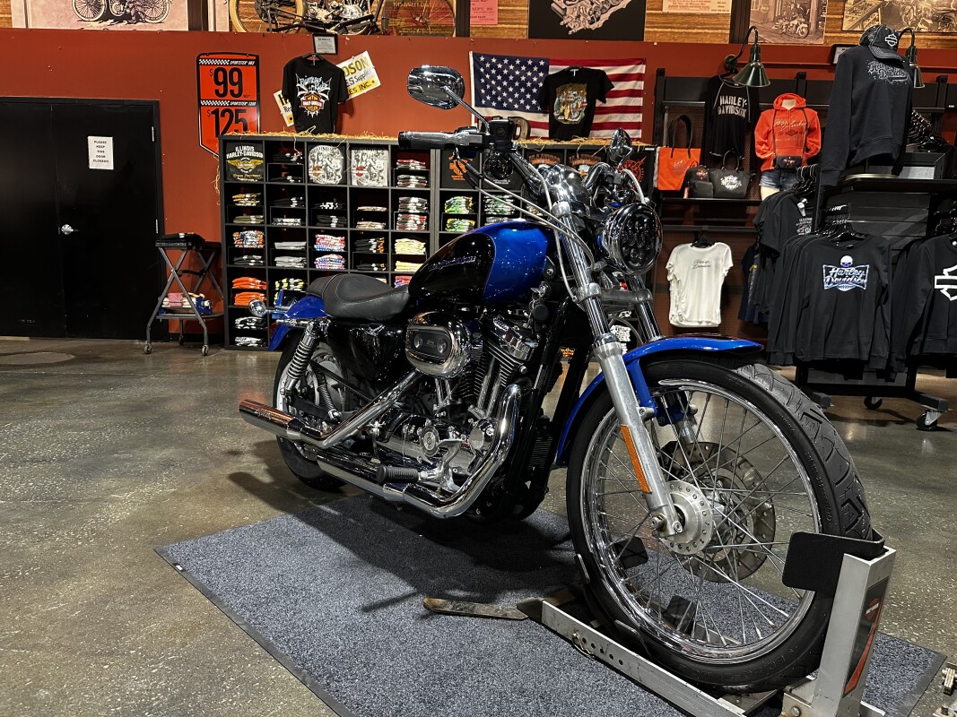 HD XLH 1200 CUSTOM 2004 BLACK/BLUE