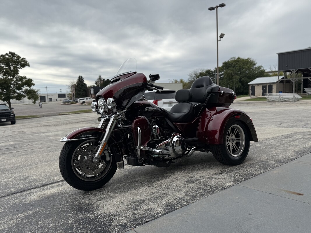 FLHTCUTG 2014 Tri Glide Ultra - Photo 7