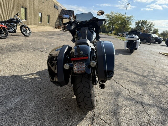 Harley-Davidson Low Rider ST 2024 FXLRST VIVID BLACK - Photo 3