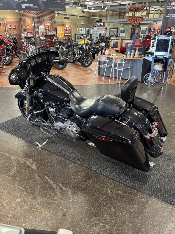Harley-Davidson Street Glide Special 2021 FLHXS BLK - Photo 3