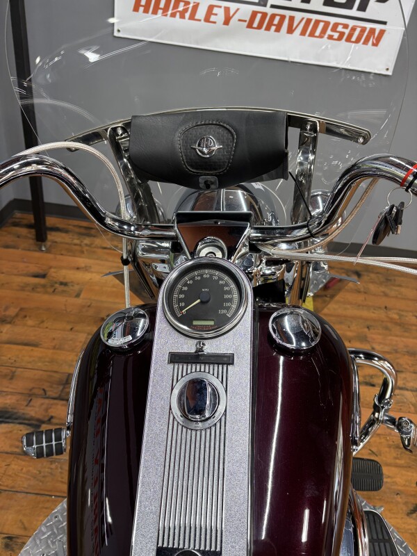 2005 Harley-Davidson Road King Classic CHERRY/BLACK W/PINSTRIPE - Photo 6