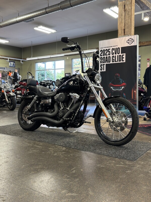 Harley-Davidson Wide Glide 2012 FXDWG BLACK