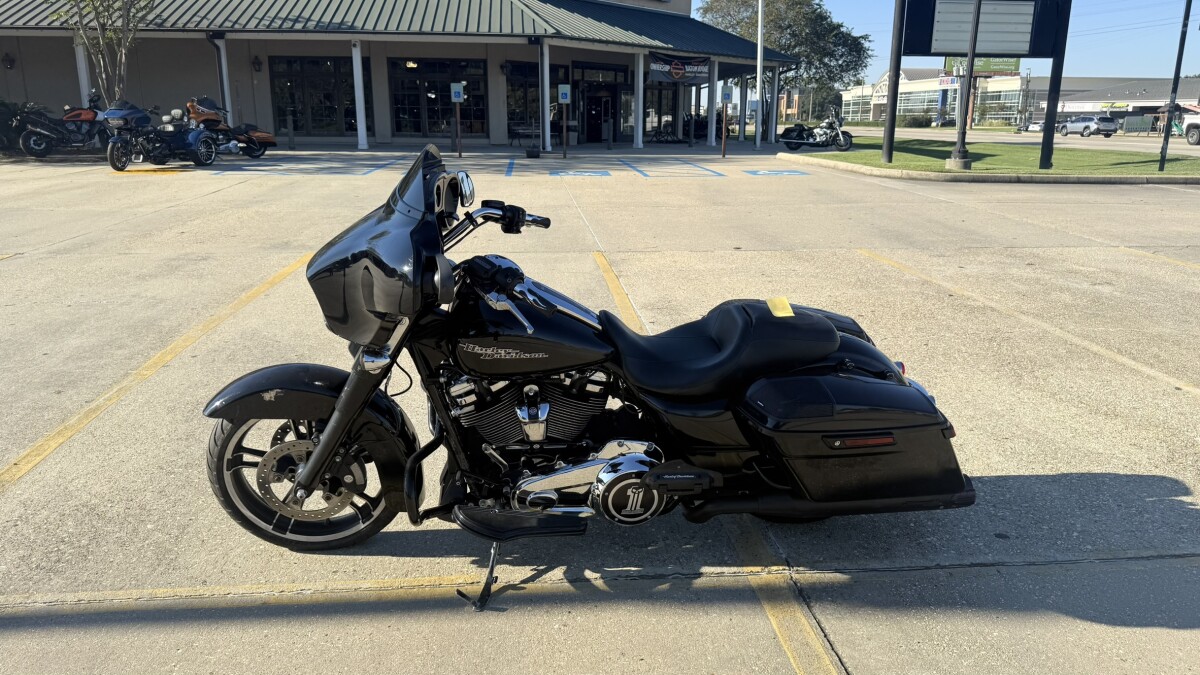 2017 Harley-Davidson Street Glide Special - Photo 6