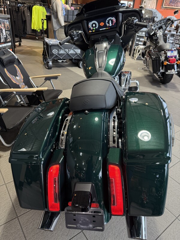 FLHX 2024 Street Glide - Photo 8