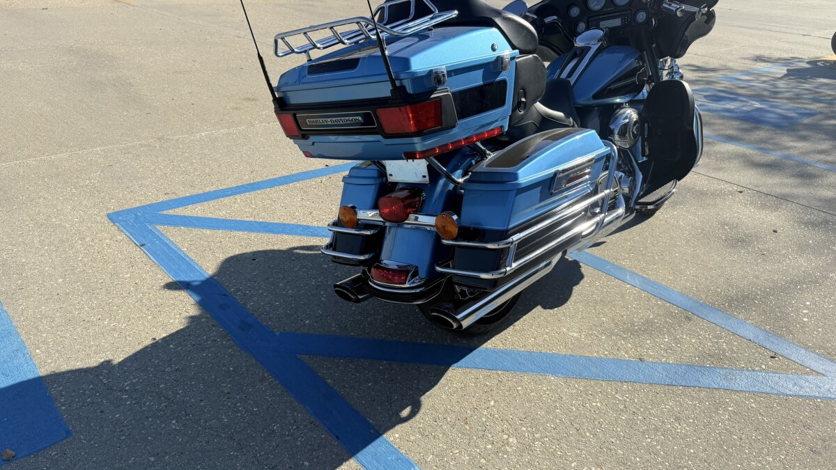 2011 Harley-Davidson Electra Glide Ultra Classic - Photo 6