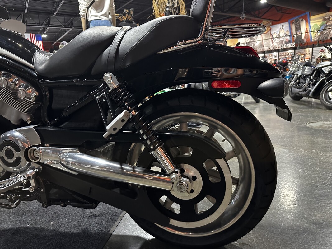 Harley-Davidson Street Rod 2006 VRSCR BLACK W/PINSTRIPE - Photo 9