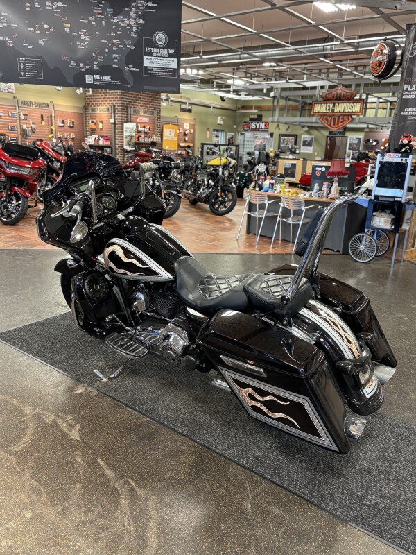 Harley-Davidson Road Glide Ultra 2013 FLTRU CUSTOM - Photo 3