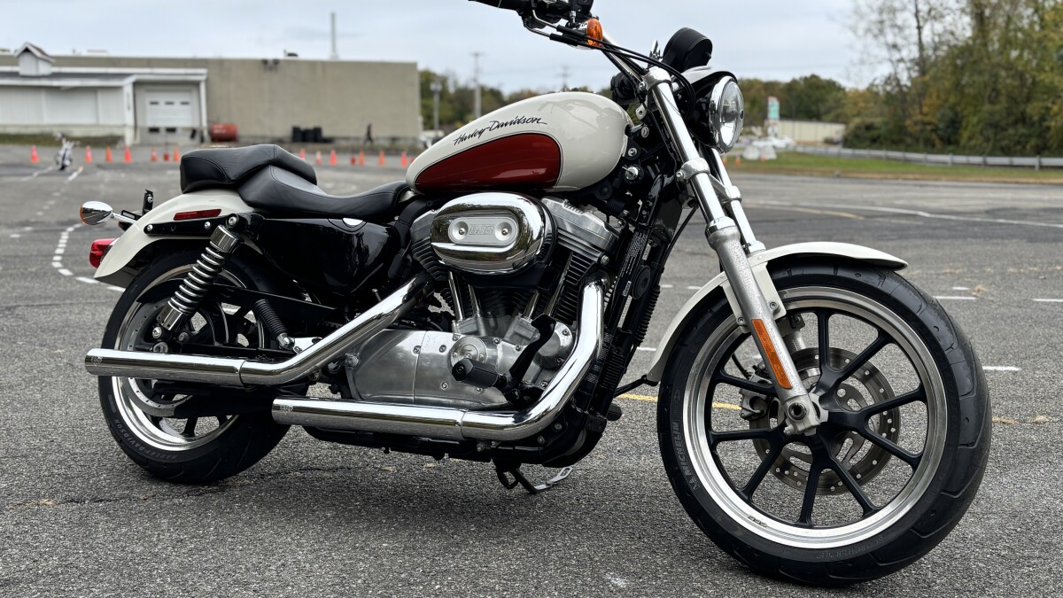 XL 883L 2011 SuperLow - Photo 8