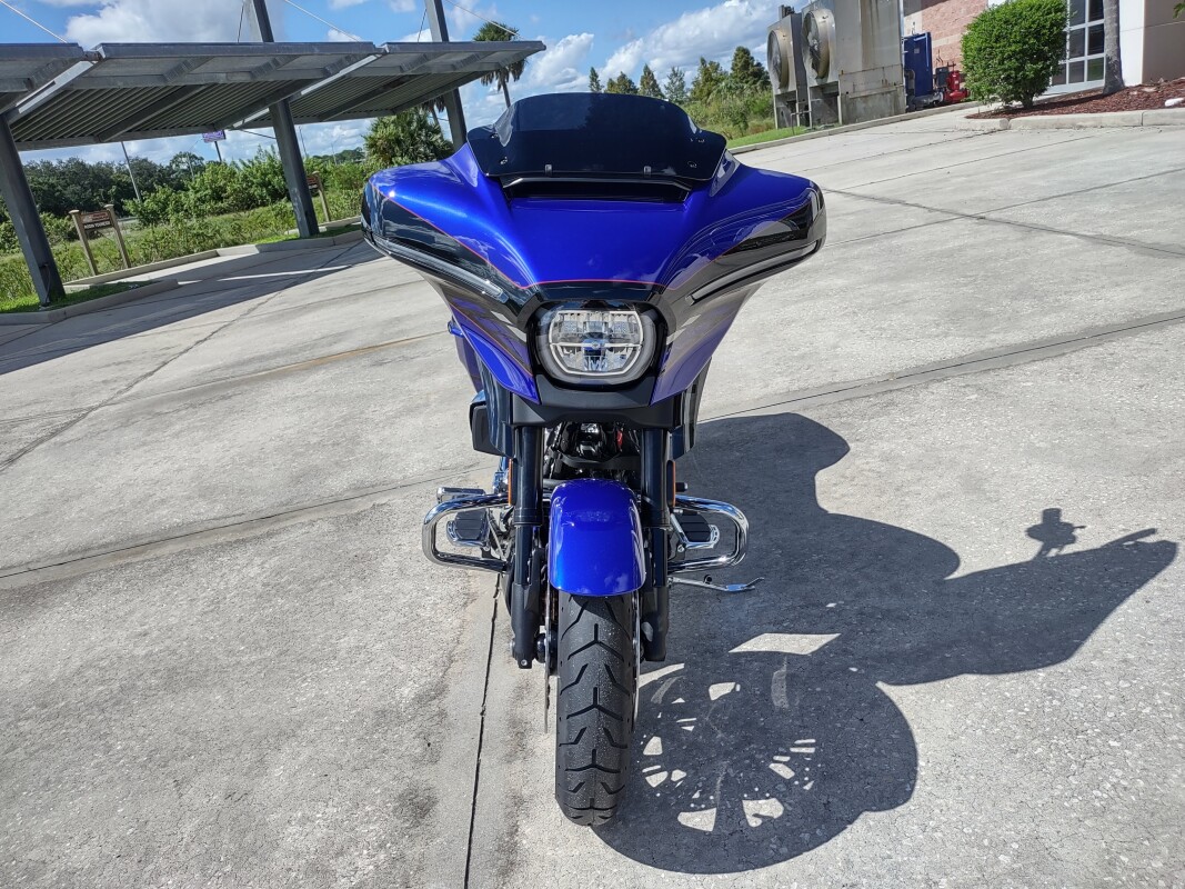 CVO Street Glide - Photo 10