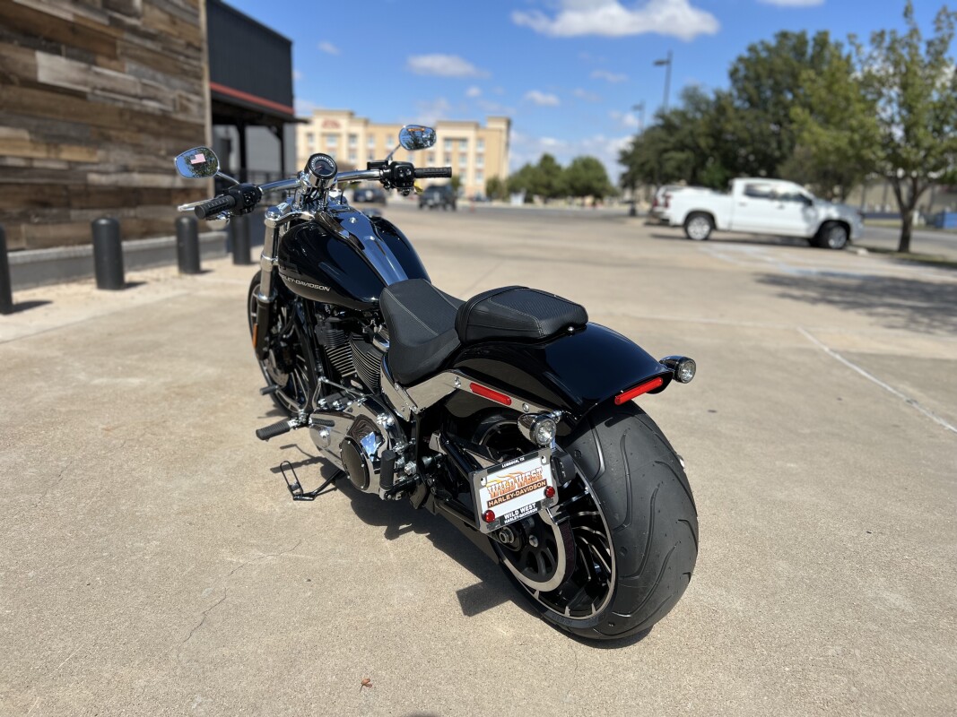 2025 Harley-Davidson Breakout Vivid Black - Photo 6