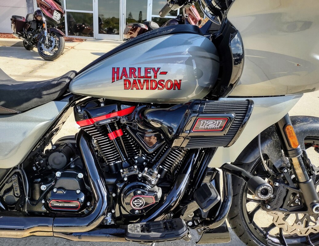 CVO Road Glide ST - Photo 3