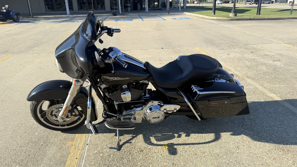 2013 Harley-Davidson Street Glide - Photo 10