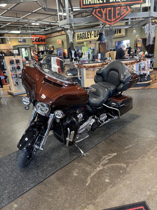 Harley-Davidson CVO Limited 2019 FLHTKSE BROWN/BLACK - Photo 4