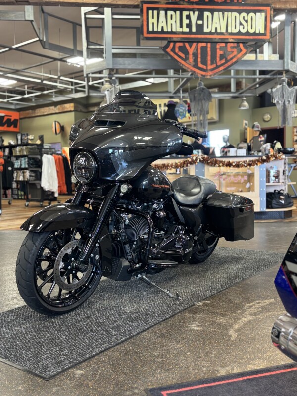 Harley-Davidson Street Glide Special 2019 FLHXS SLVFLUX/BLKFUSE W/PINSTRIPE - Photo 4