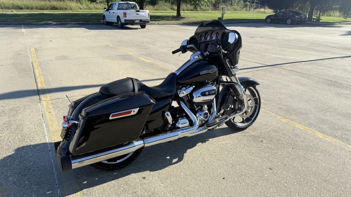 2023 Harley-Davidson Street Glide - Photo 6