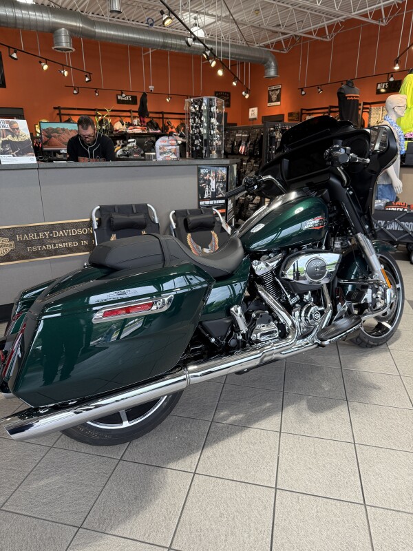 FLHX 2024 Street Glide - Photo 7