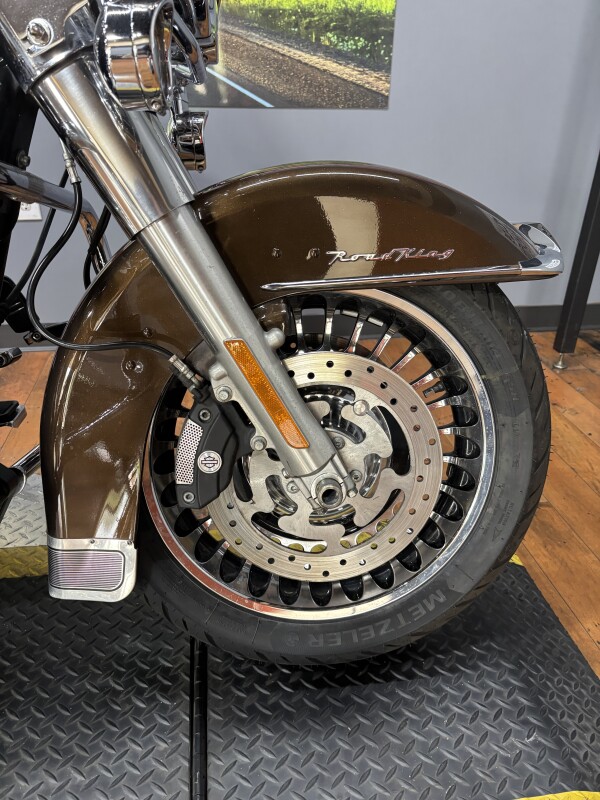 2013 Harley-Davidson Road King BRONZE/ANN BLK W/ PINSTRIPE - Photo 4