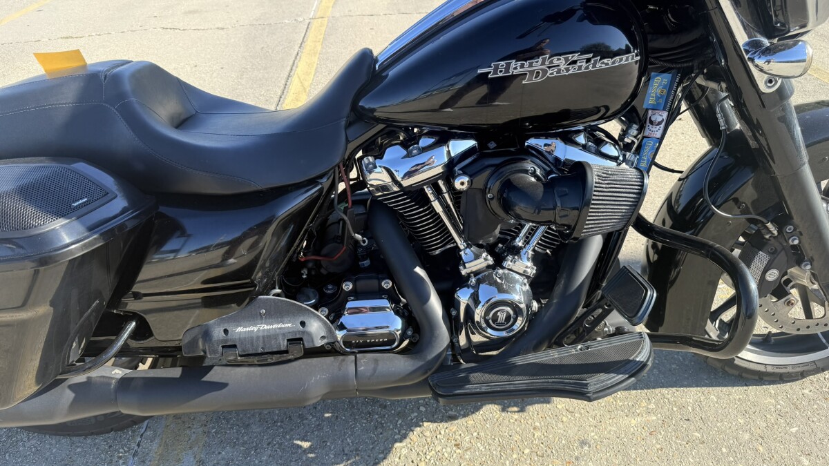 2017 Harley-Davidson Street Glide Special - Photo 10