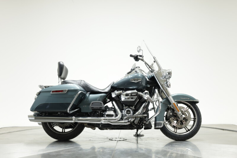 2020 HARLEY-DAVIDSON FLHR ROAD KING in SILVER PINE/SPRUCE with 25246 miles