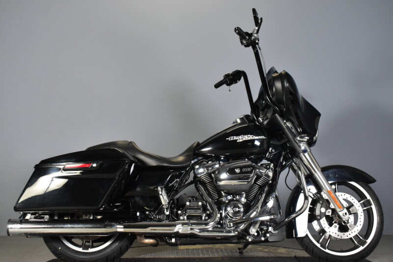 2017 Harley-Davidson® Street Glide® Special FLHXS