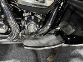 Harley-Davidson® Ultra Limited 2019 FLHTK GRAY thumb 1