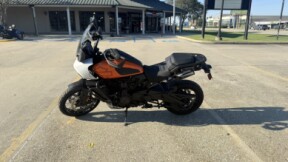 2021 Harley-Davidson® Pan America™ 1250 Special thumb 2