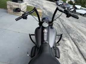 FLHRXS 2017 Road King® Special  thumb 0