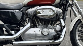 XL 883L 2011 SuperLow® thumb 2