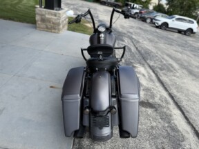 FLHRXS 2017 Road King® Special  thumb 1