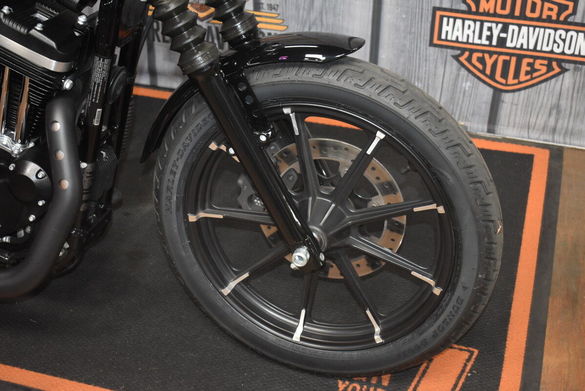 XL 883N 2017 Iron 883 - Photo 8