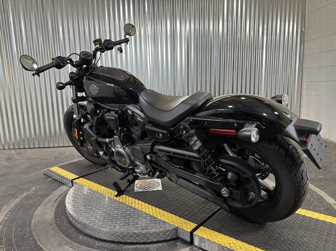 2023 Harley-Davidson Nightster Vivid Black - Photo 6