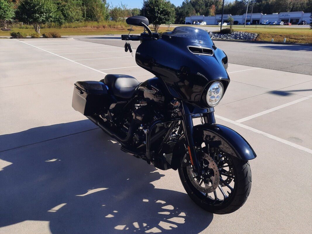 2019 Harley-Davidson Street Glide Special Vivid Black - Photo 4