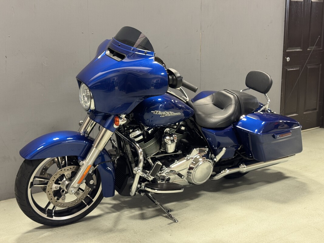 FLHXS 2017 Street Glide Special - Photo 4
