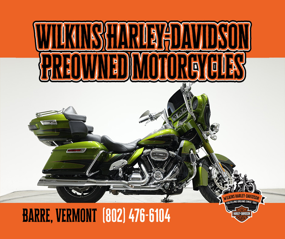 2017 Harley-Davidson FLHTKSE CVO Ultra Limited in Spiked Olive and Serpentine Green with 24946 miles - Photo 3