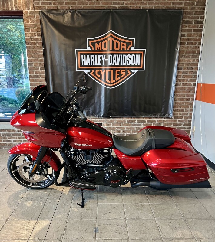 2025 Harley-Davidson Road Glide FLTRX Brilliant Red - Black Finish - Photo 5