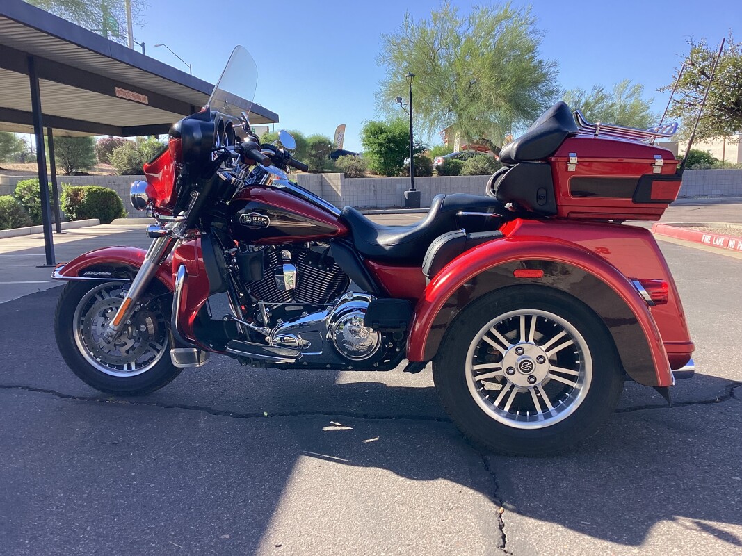 FLHTCUTG 2012 Tri Glide Ultra Classic - Photo 4