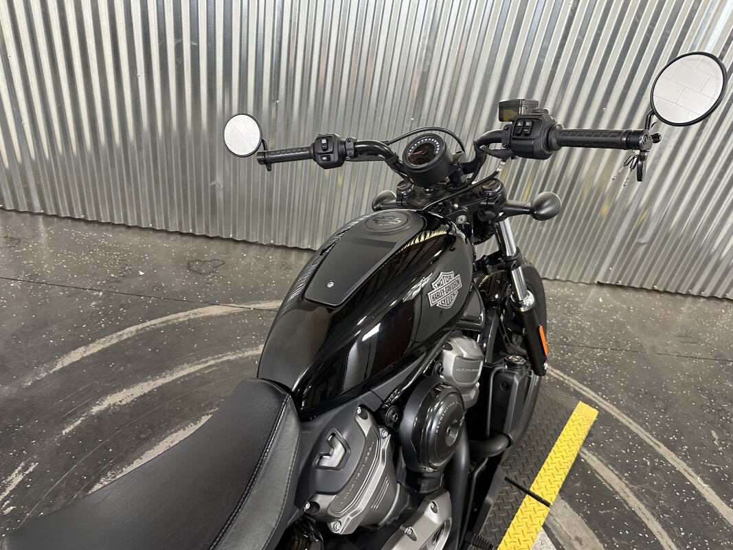 2023 Harley-Davidson Nightster Vivid Black - Photo 10