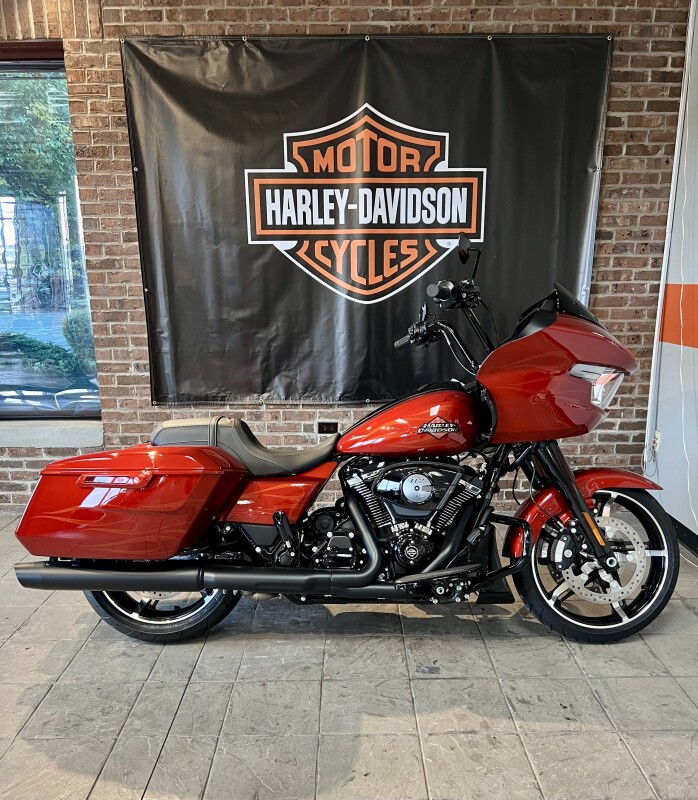 2025 Harley-Davidson Road Glide FLTRX Whiskey Firestorm - Black Finish
