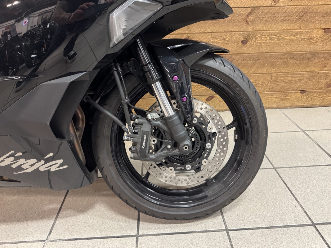 2024 Kawasaki ZX-4R ABS - Photo 4