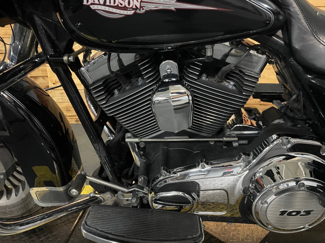 Harley-Davidson Electra Glide Classic 2012 FLHTC BLACK - Photo 9