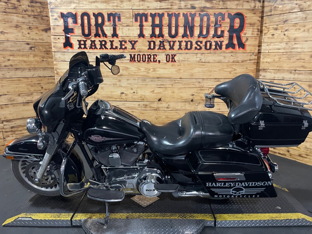 Harley-Davidson Electra Glide Classic 2012 FLHTC BLACK - Photo 8