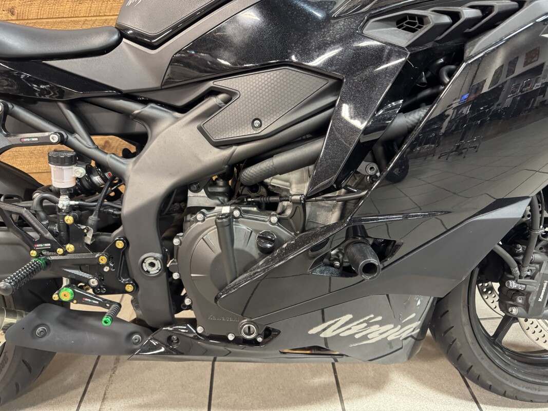 2024 Kawasaki ZX-4R ABS - Photo 3