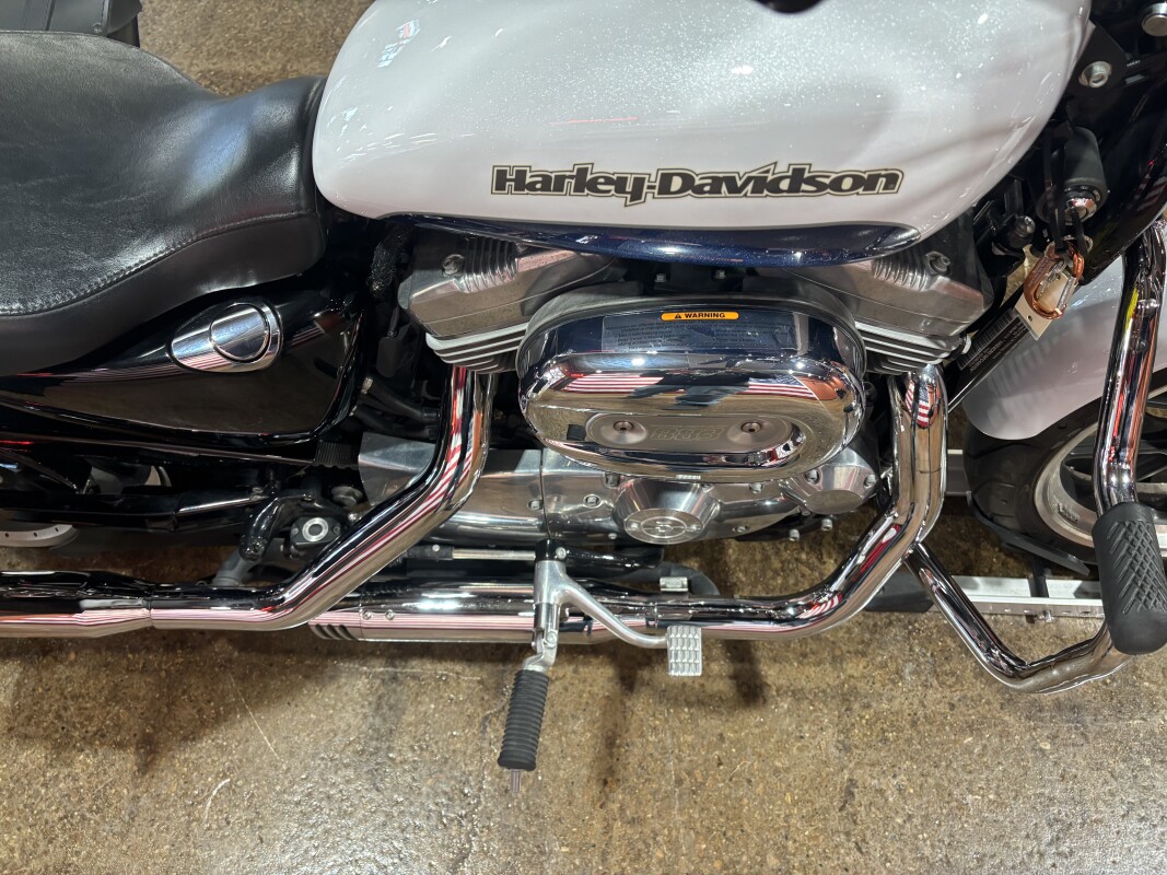 Harley-Davidson SuperLow 2015 XL 883L WHT HOT/BLU HOT W/ PINSTRIP - Photo 5