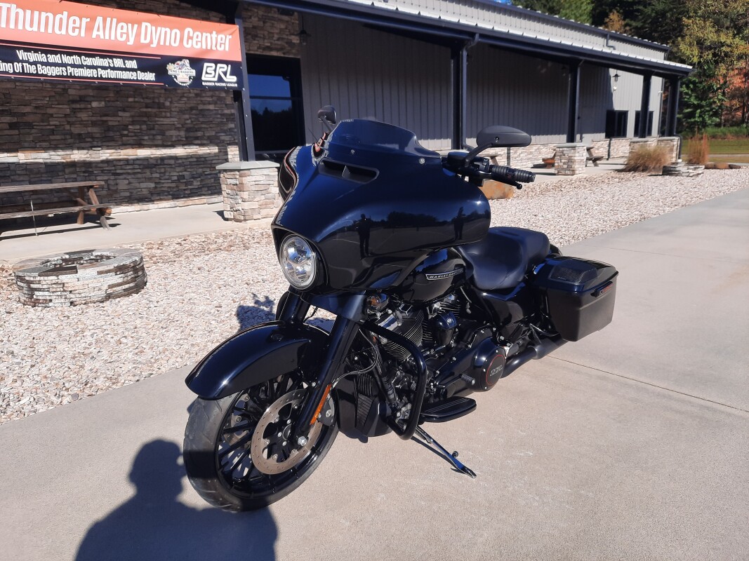 2019 Harley-Davidson Street Glide Special Vivid Black - Photo 2